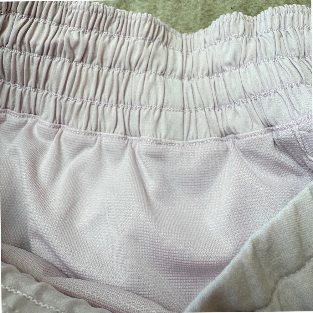 Lululemon Hotty Hot Shorts Women 4 Pink Lined Square Dot Athletic Running *flaw* - Picture 6 of 11